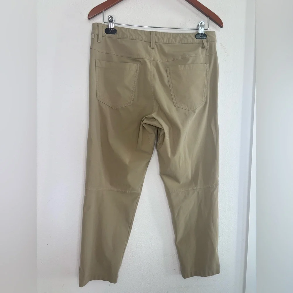 LULULEMON OLIVE GREEN ATHLETIC STYLE TROUSER PANTS SZ 31